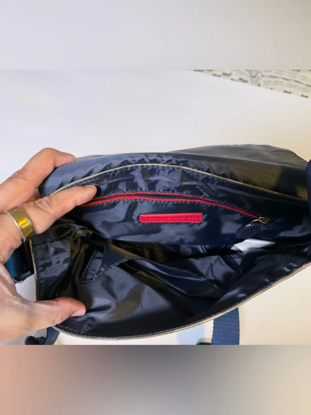 Tommy Hilfiger Camo Crossbody Bag Navy Strap Buckle Flap Utility NWT - Picture 4 of 5